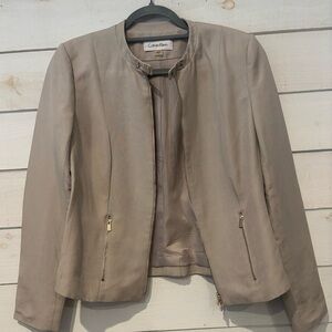 Calvin Klein Women's Beige Blazer in size 8. Great condition!